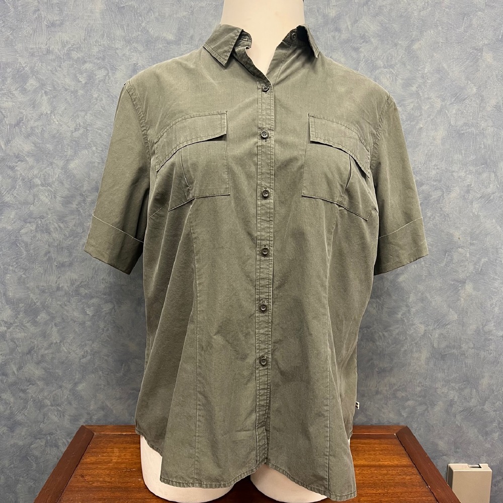IZOD Woman Olive Green Button Down Short Sleeve Shirt Utility 1X‎